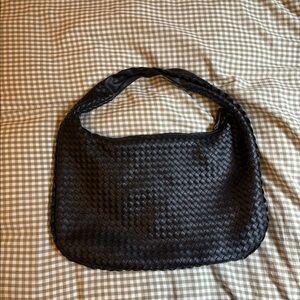 Black purse